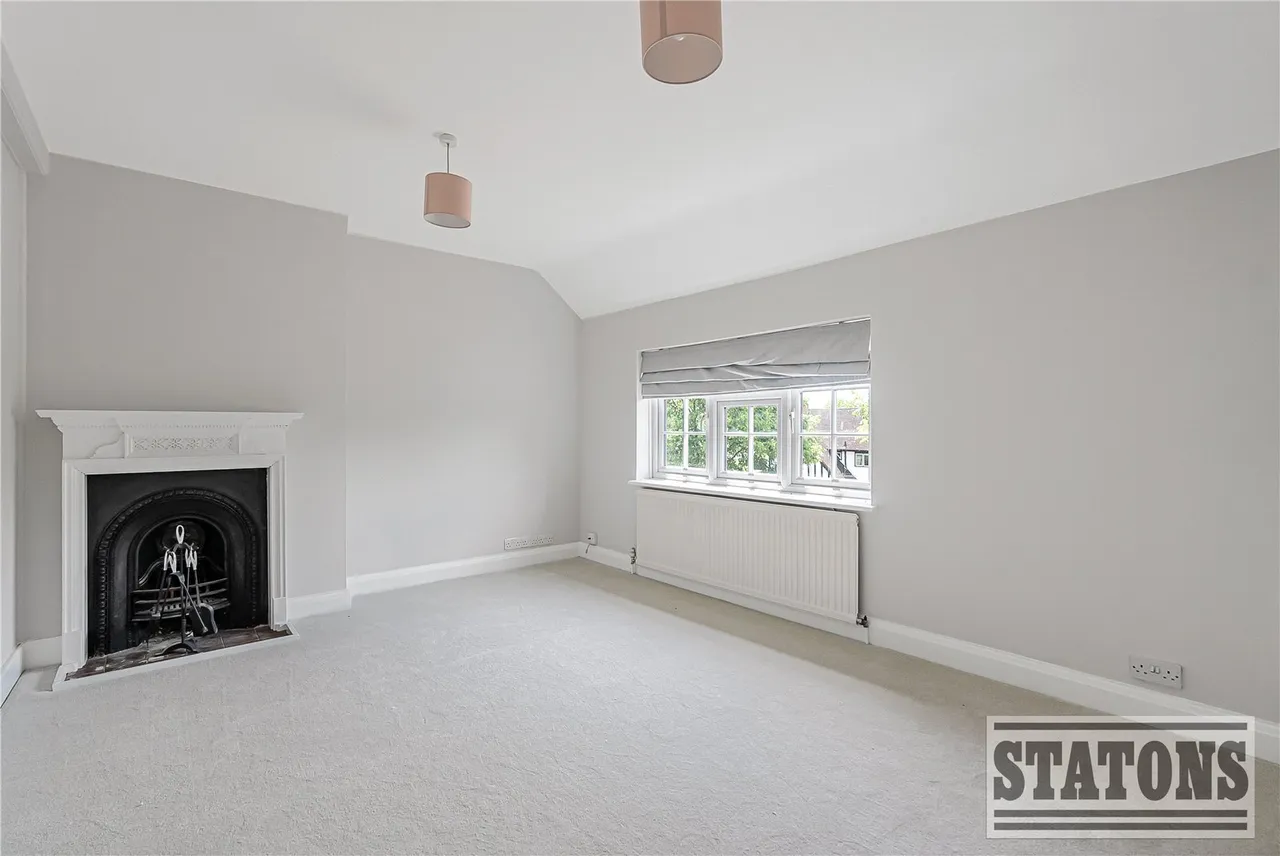 The Avenue, Potters Bar, Hertfordshire, EN6 1EG, photo 9