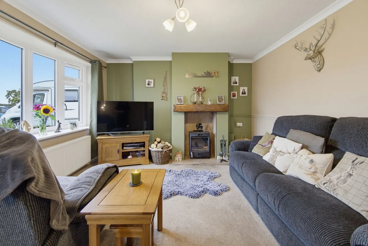 2 bed house for sale, St. Lawrence Avenue, Snaith, DN14