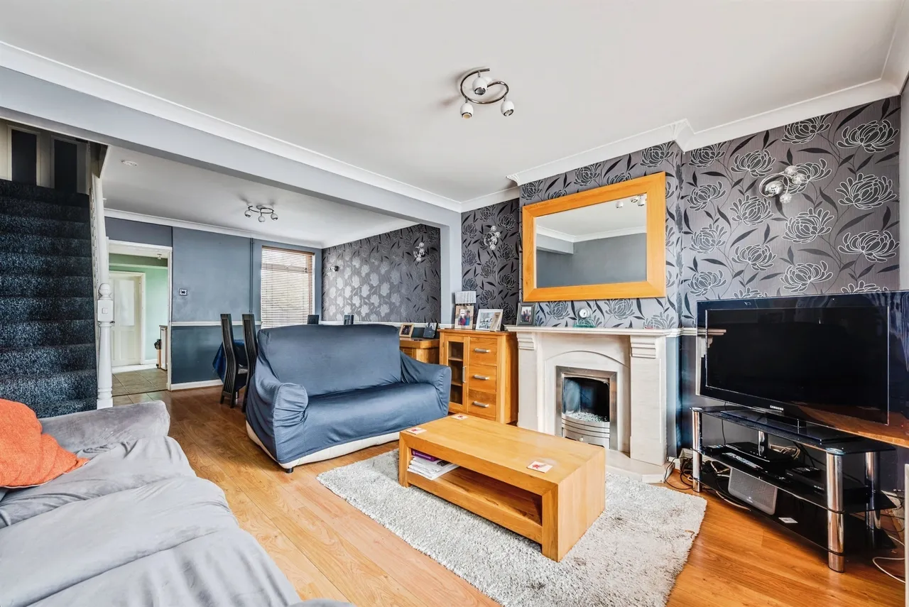 Bright Street, Swindon, SN2, photo 4