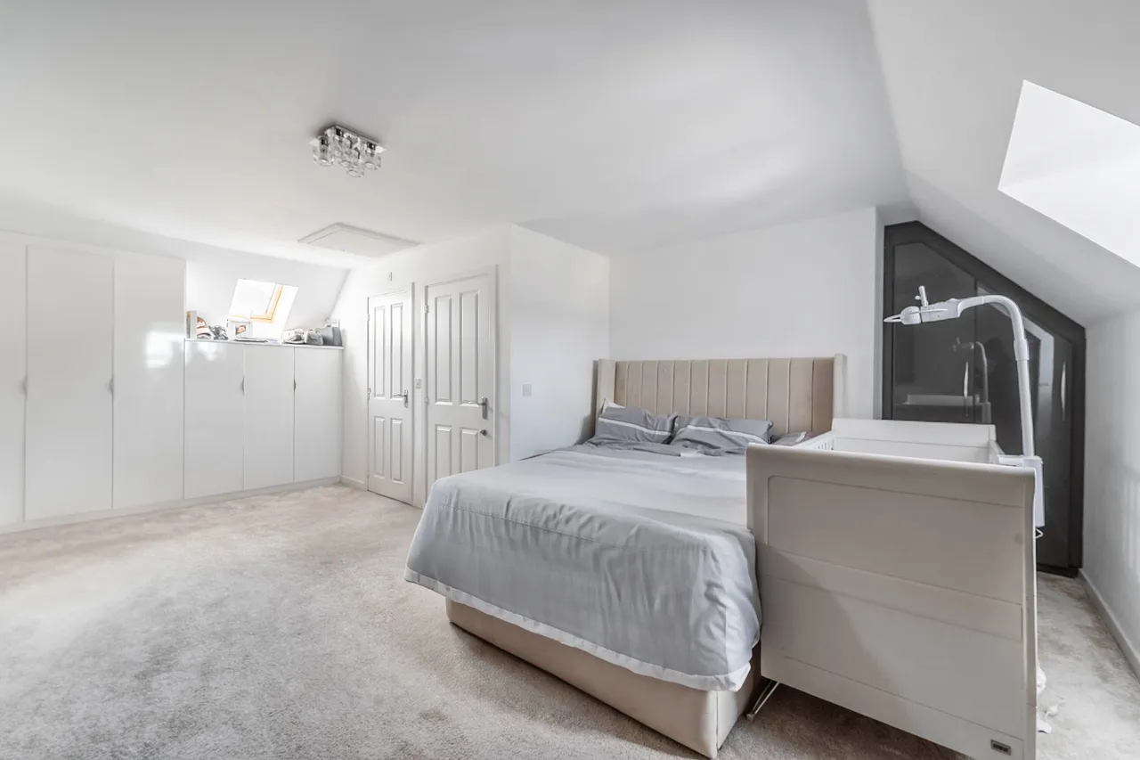 24 Arbus Crescent, Harrow, photo 4