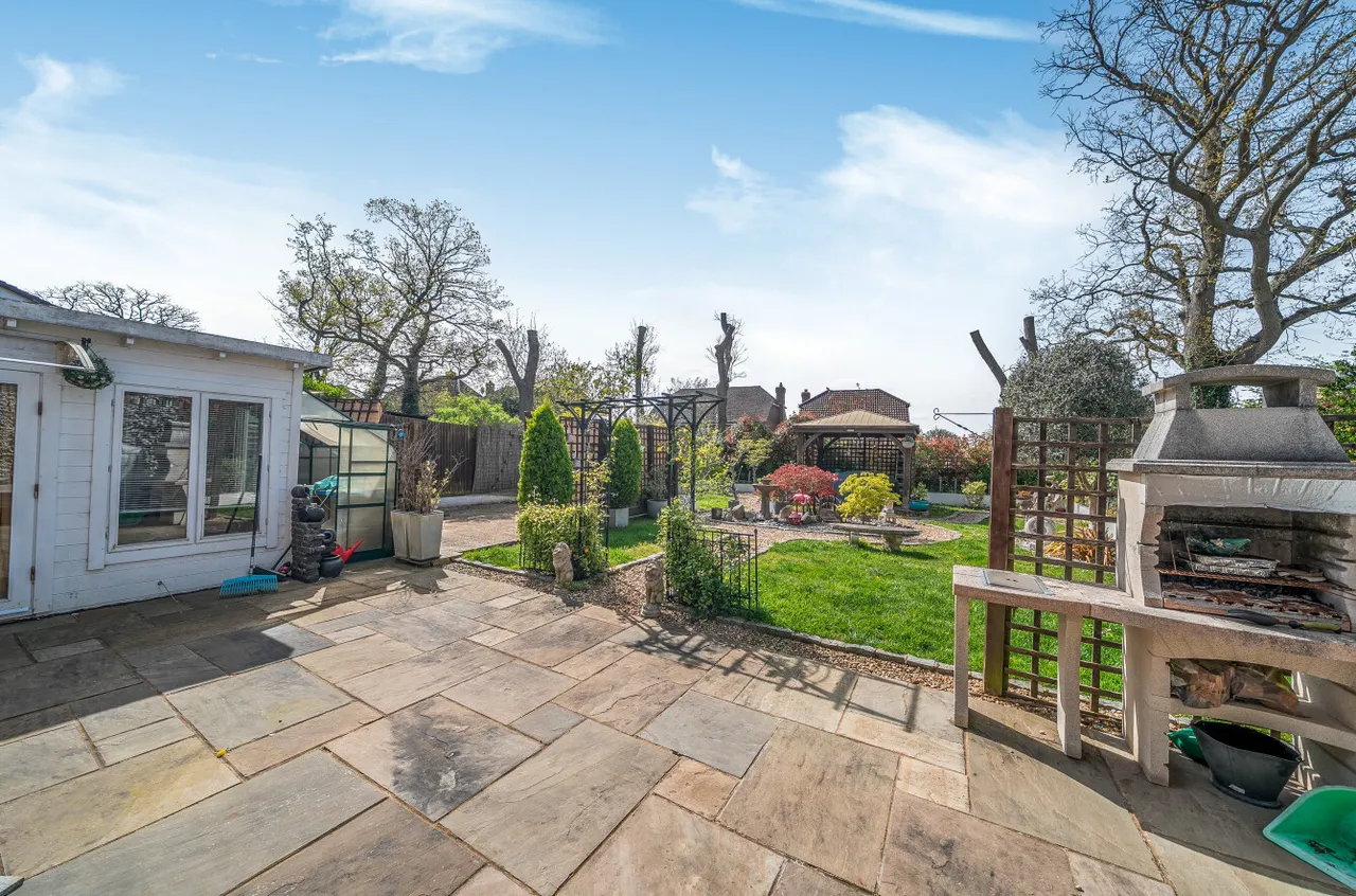 The Croft, Ash Green, Surrey, GU12 6FA, photo 7
