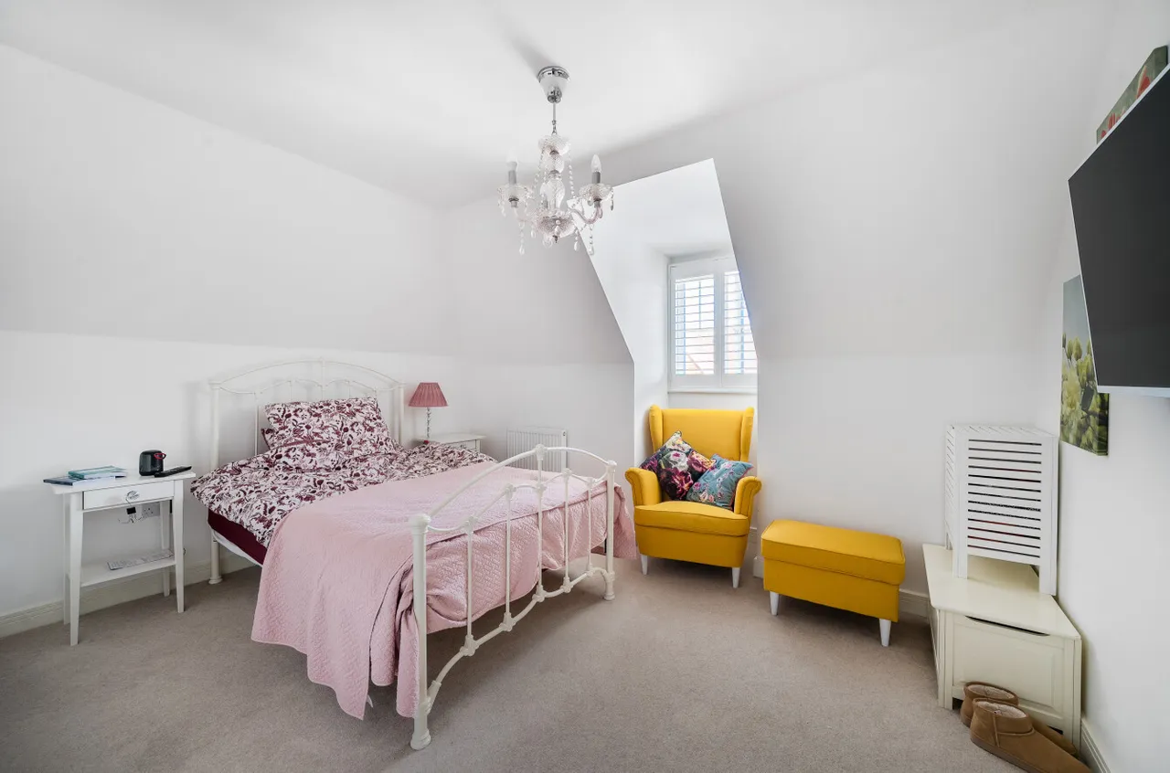 The Croft, Ash Green, Surrey, GU12 6FA, photo 10
