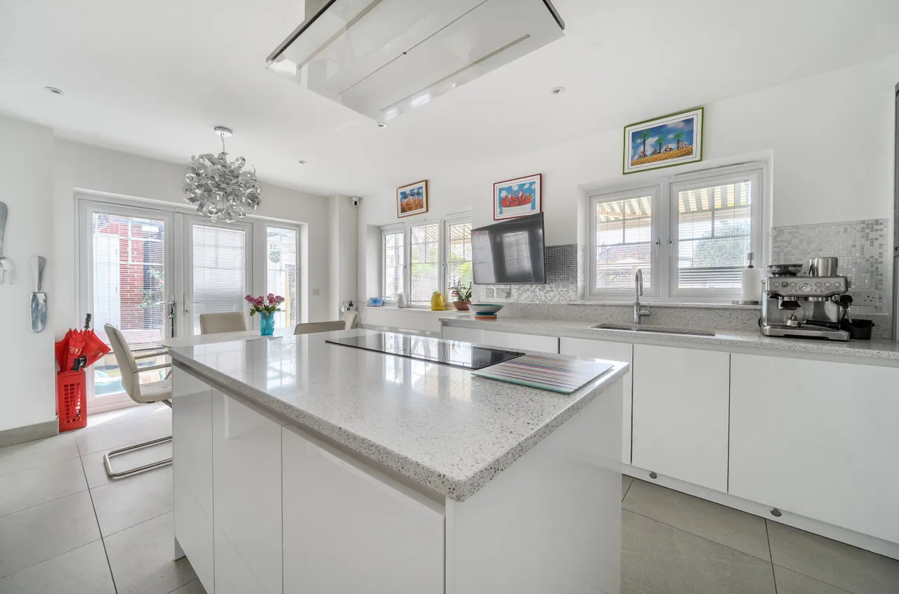 The Croft, Ash Green, Surrey, GU12 6FA, photo 18