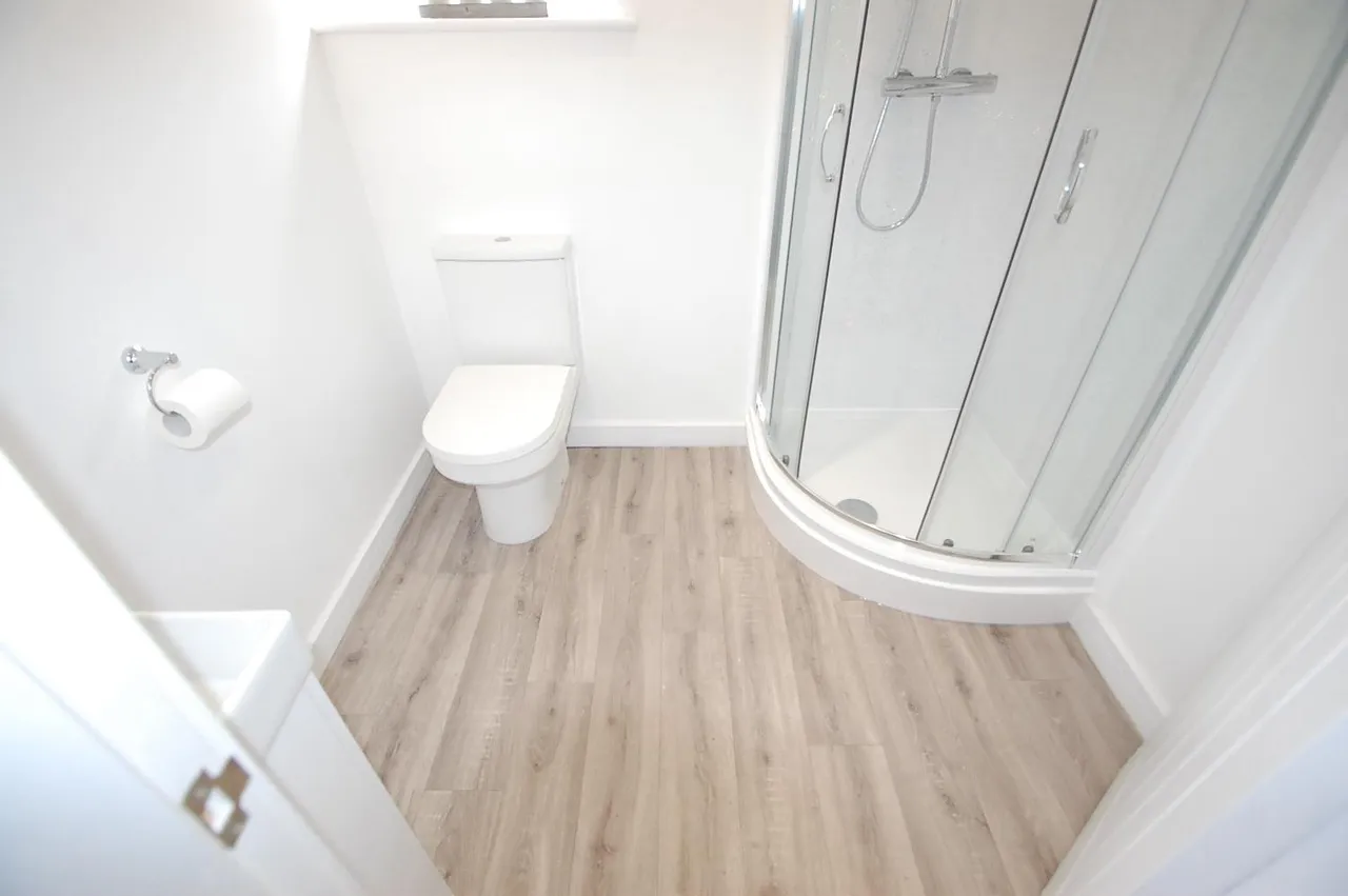 Eton Road, Burton upon Trent, DE14, photo 3