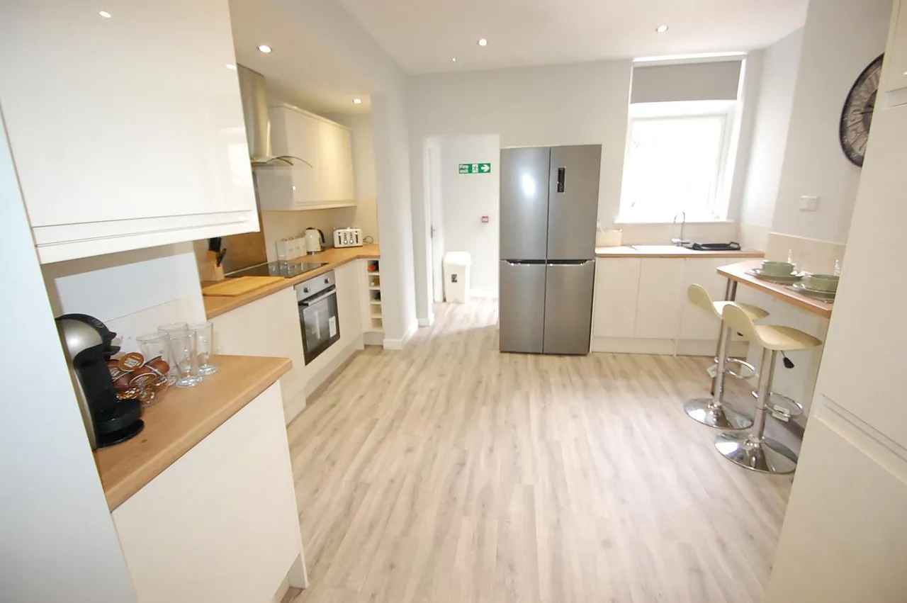 Eton Road, Burton upon Trent, DE14, photo 2