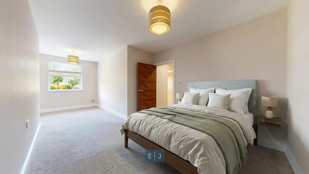 Manor Road, Chigwell, photo 6