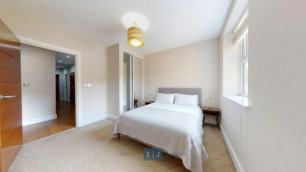 Manor Road, Chigwell, photo 8