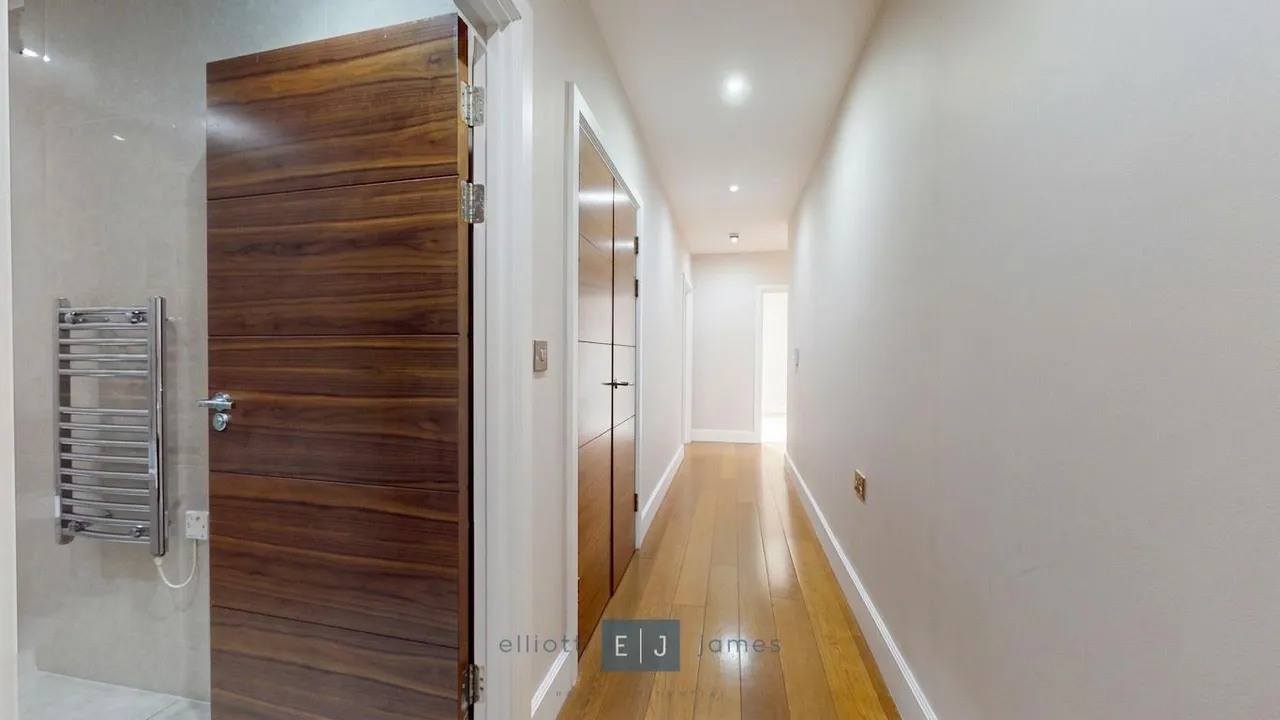 Manor Road, Chigwell, photo 5