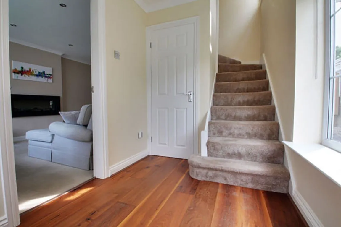 East Causeway Vale, Adel, LS16, photo 5