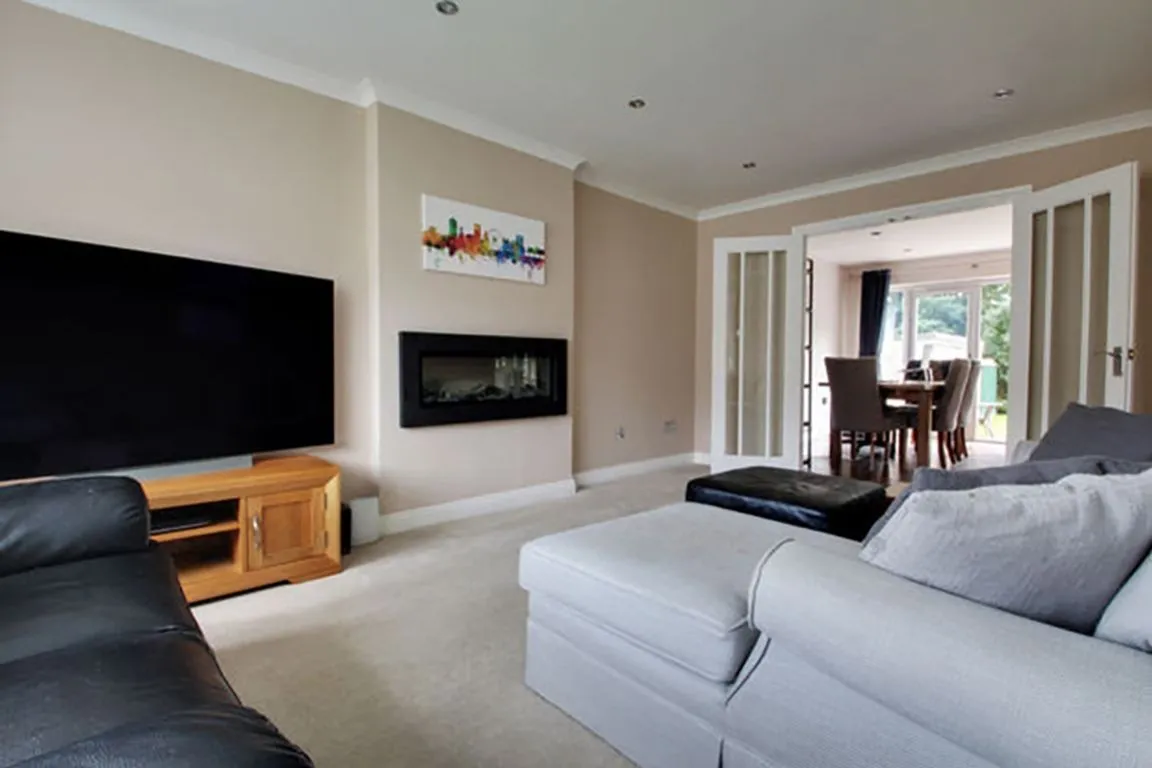 East Causeway Vale, Adel, LS16, photo 2
