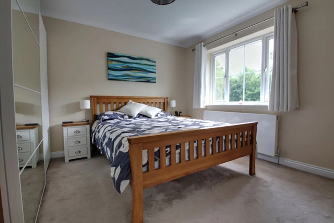 East Causeway Vale, Adel, LS16, photo 10