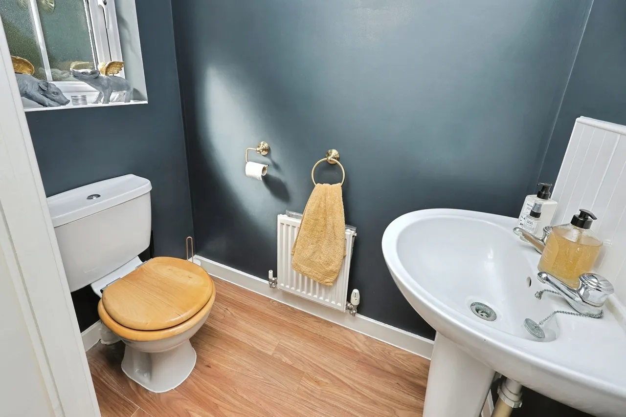 Lapwing Drive, NORWICH, Norfolk, NR8, photo 12