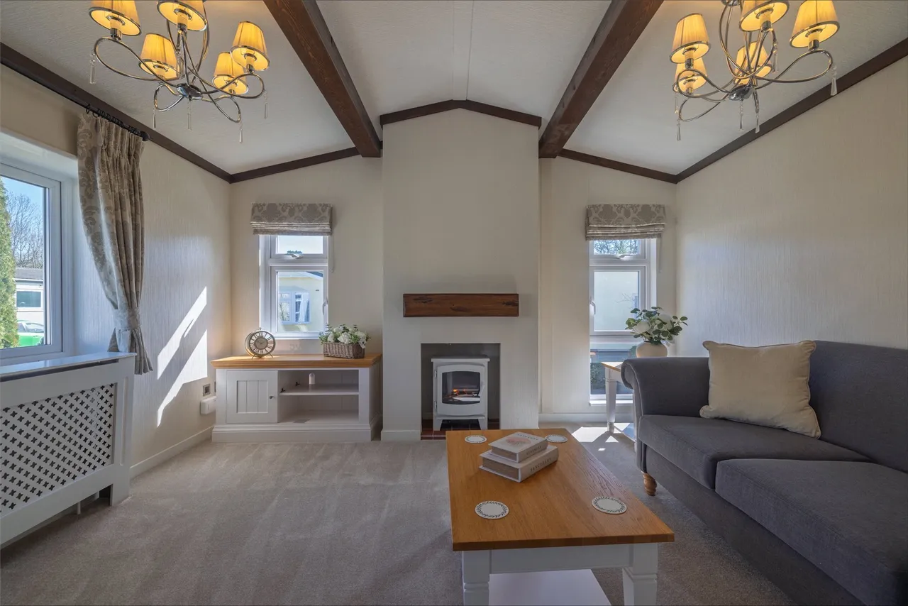 Portsmouth Road, Thursley, Godalming, GU8, photo 6