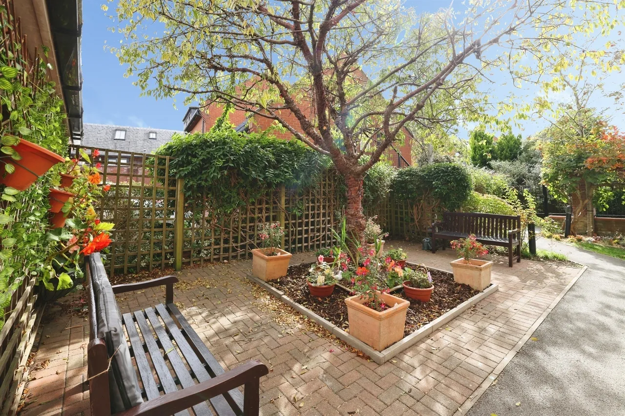 New Park Street, Devizes, SN10, photo 13