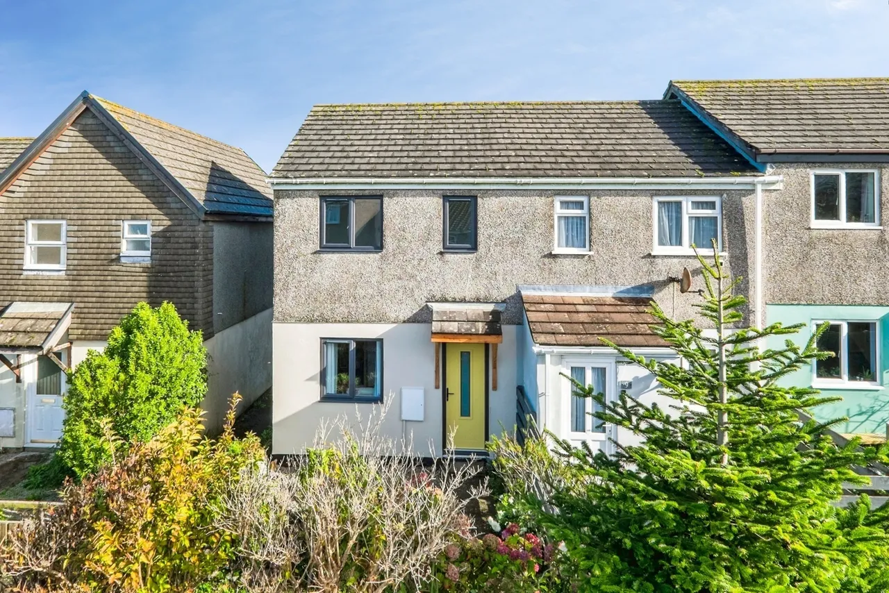 2 bed house for sale, Stennack Parc, Pendeen, TR19