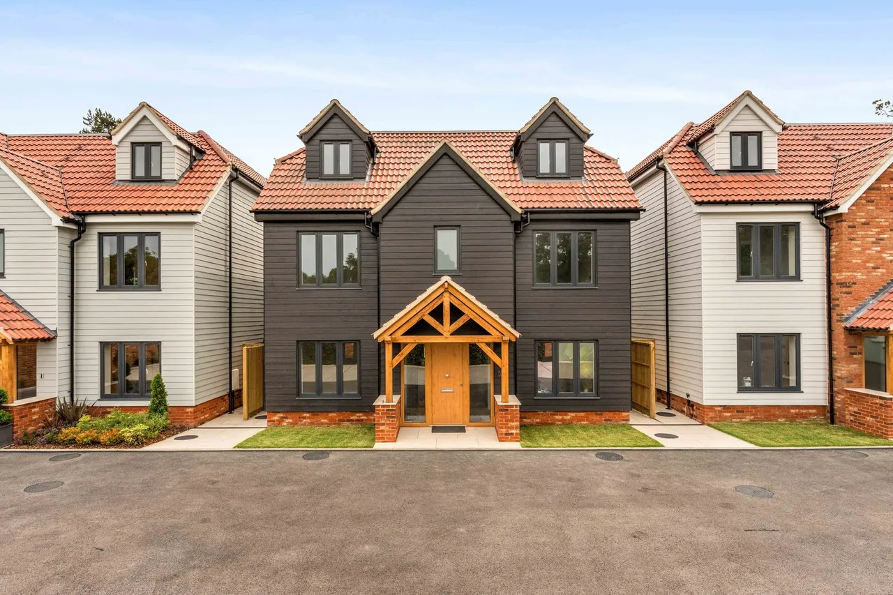 5 bed house for sale, The Oaklands Aston Lane, Bragbury End, SG2
