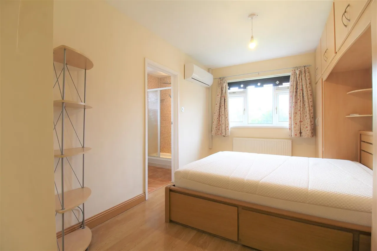 Balmoral Drive, Bramcote, NG9, photo 10