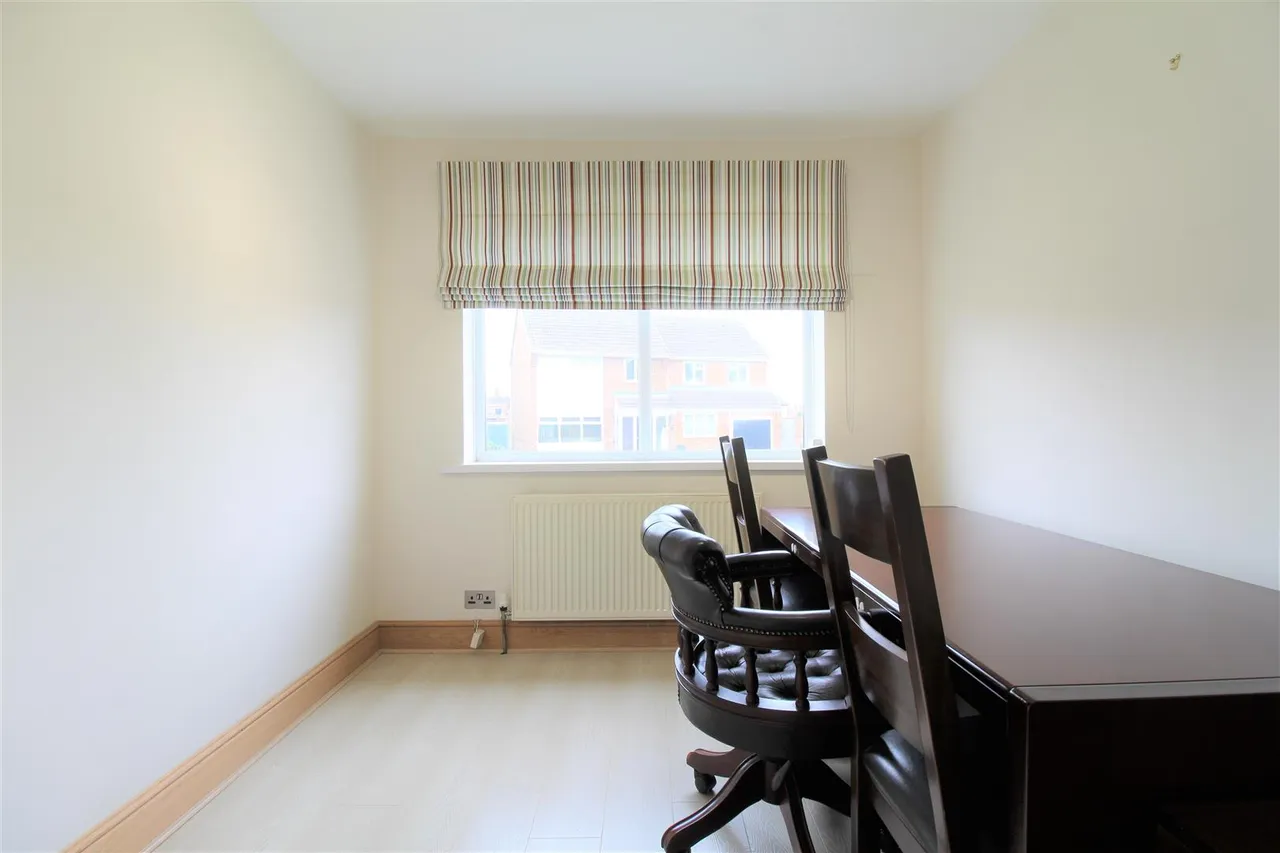Balmoral Drive, Bramcote, NG9, photo 6