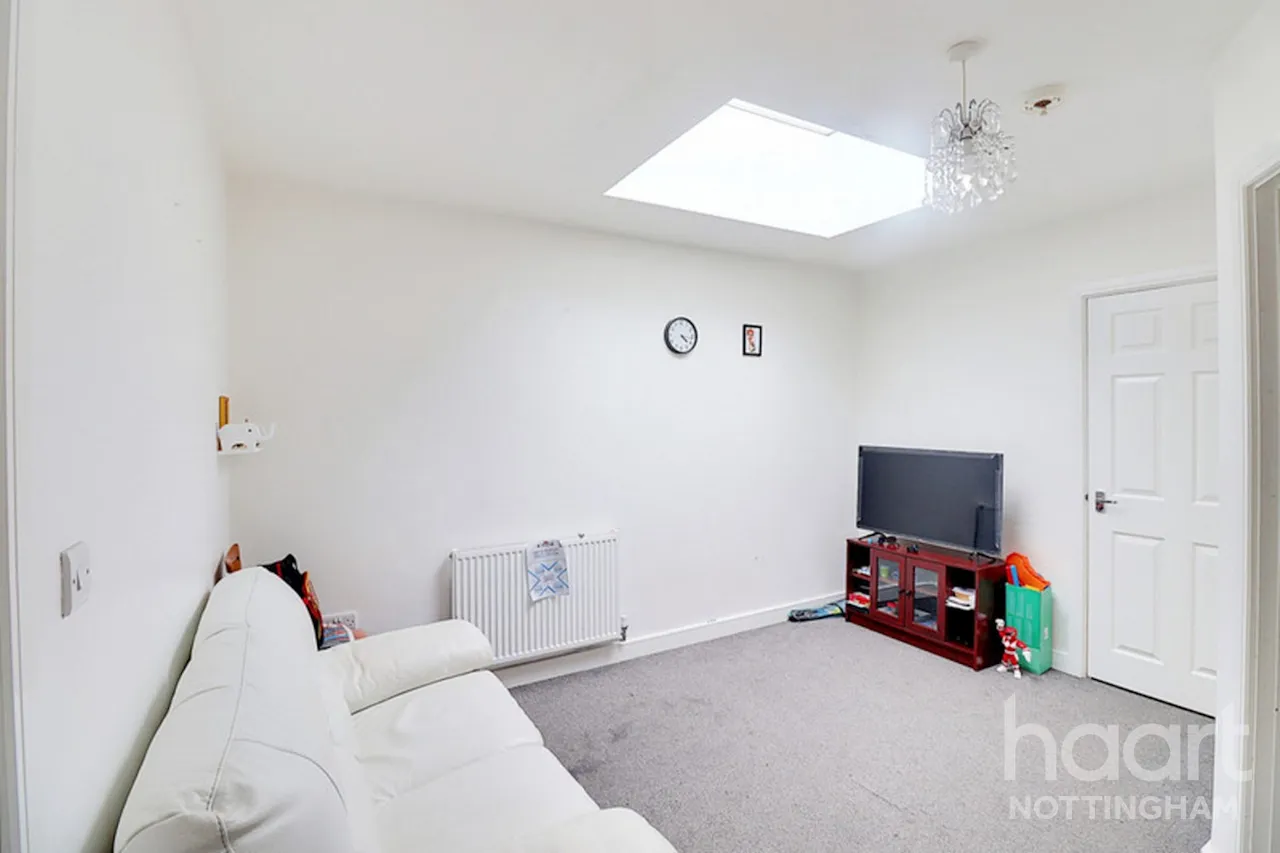 Basford Road, Old Basford, NG6, photo 3