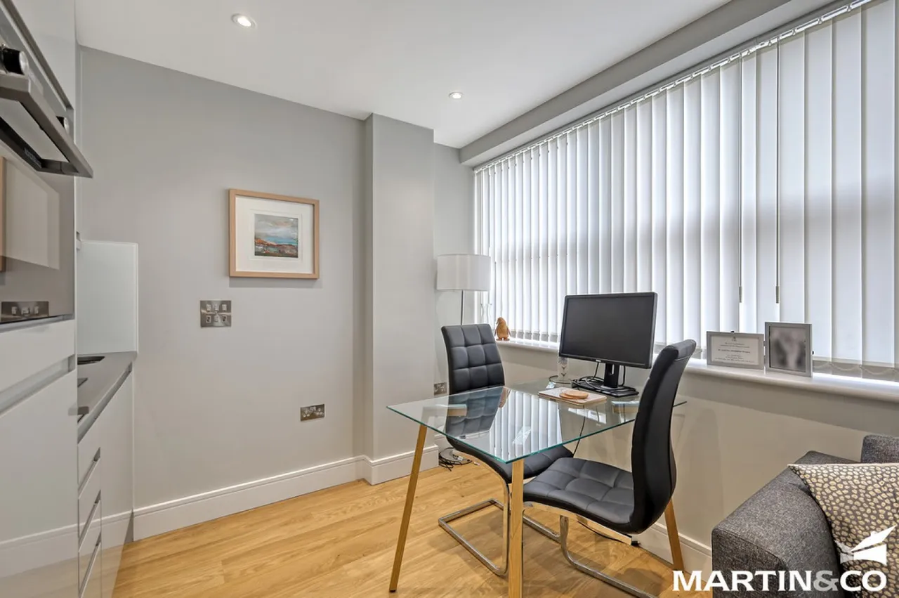 1 bed flat for sale — Rosebery House, Chelmsford