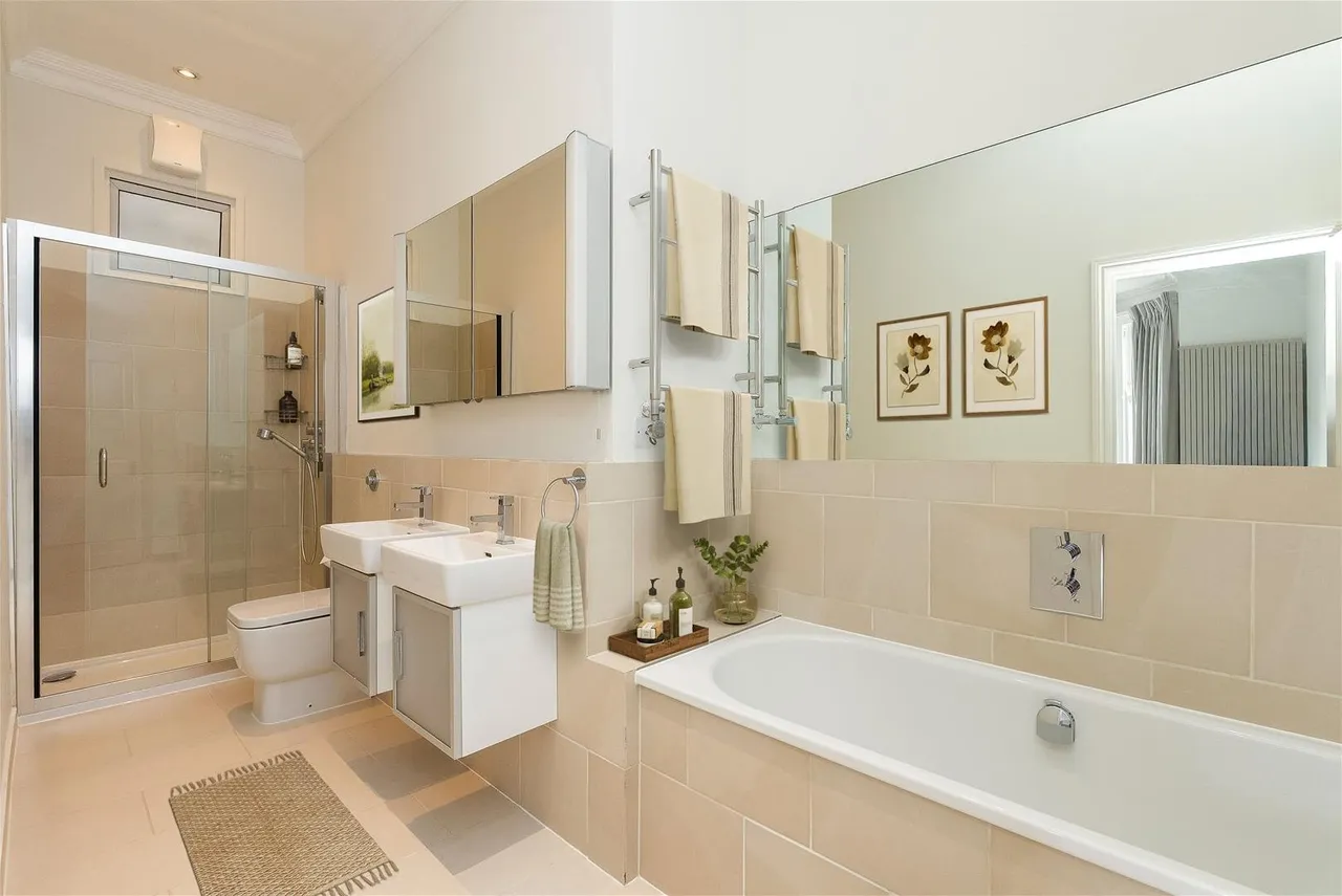 Bernard Gardens, Wimbledon, SW19, photo 8