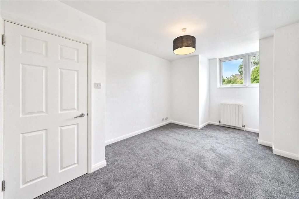 2 bed flat for sale — Grange Road, Thornton Heath, CR7