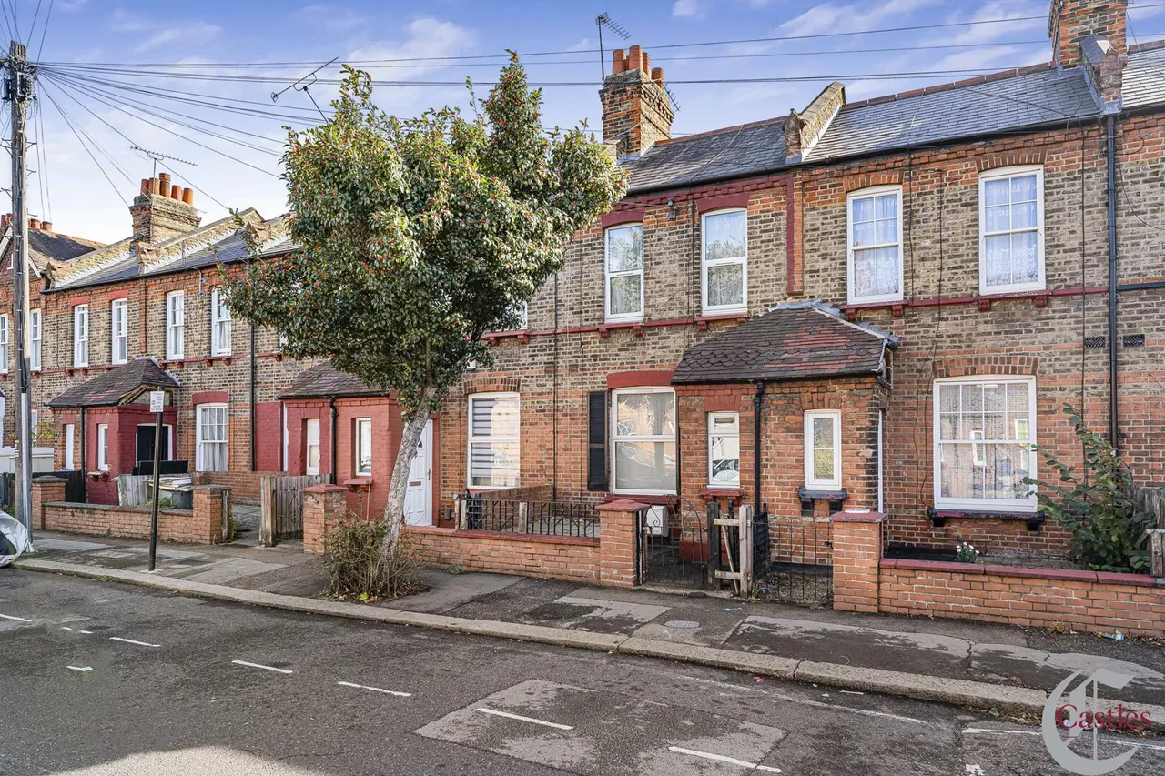 2 bed house for sale, Farrant Avenue, N22