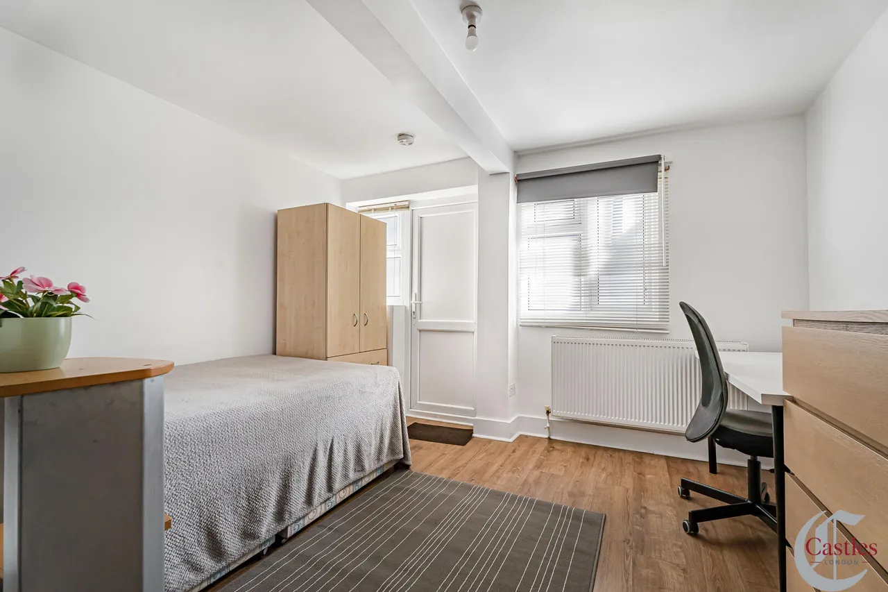 Farrant Avenue, N22, photo 5