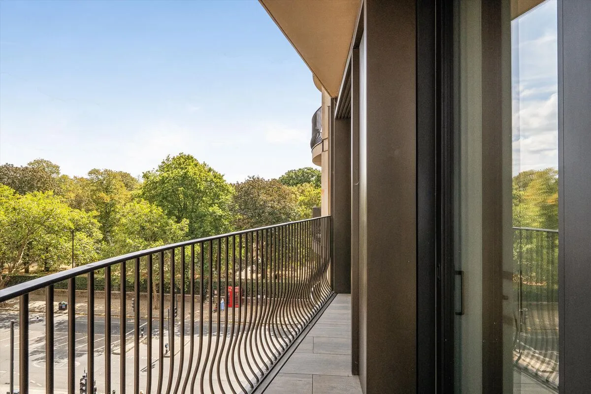 Bayswater Road, London, W2, photo 17