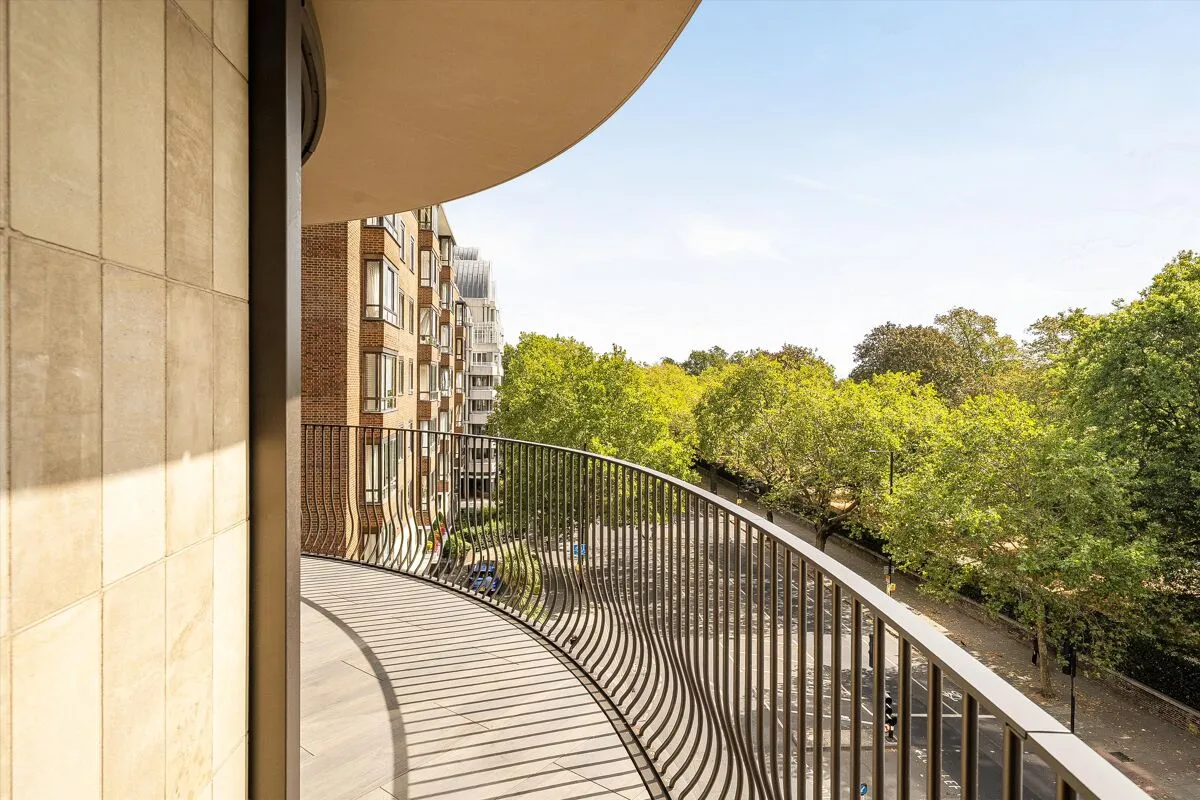 Bayswater Road, London, W2, photo 5