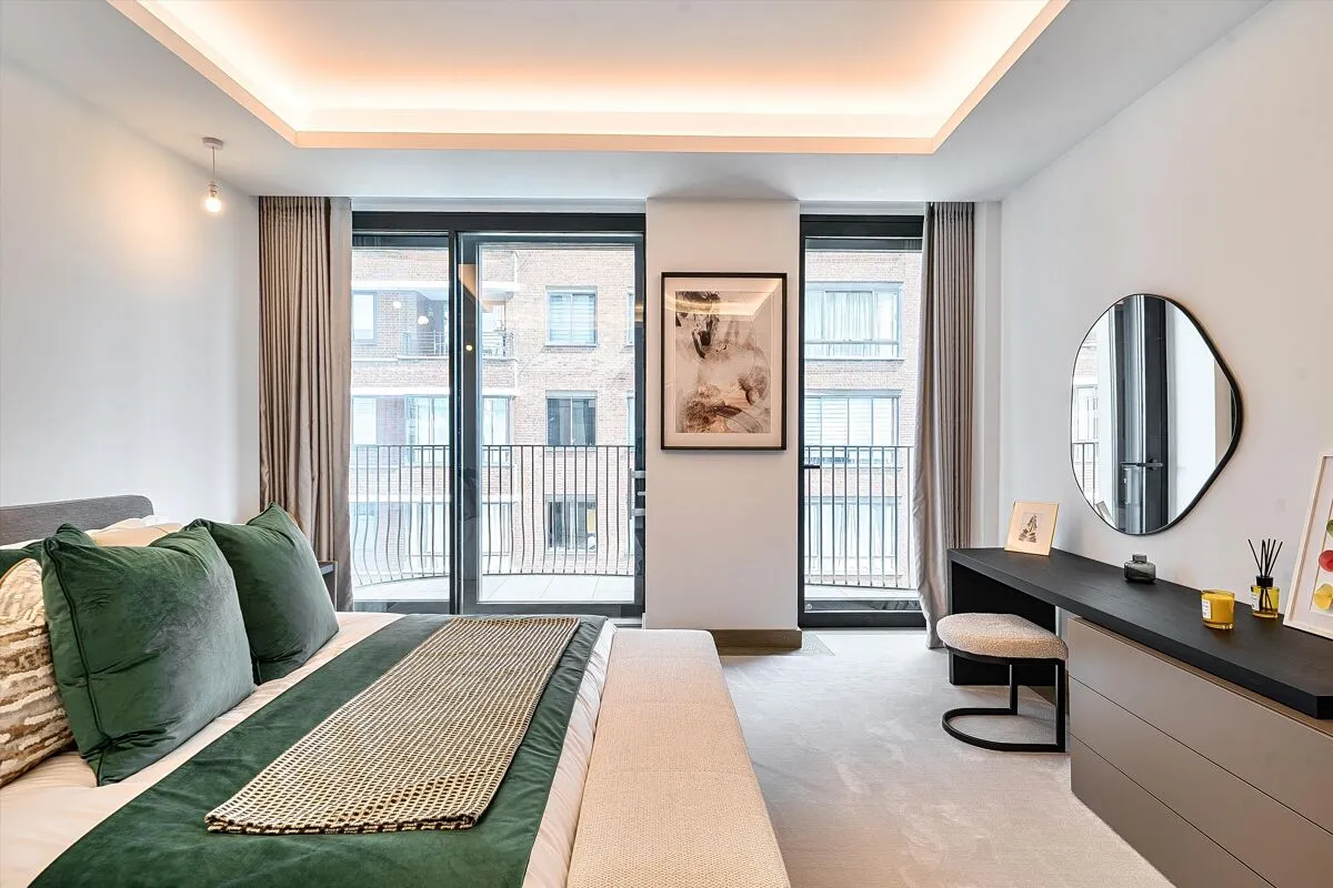 Bayswater Road, London, W2, photo 24