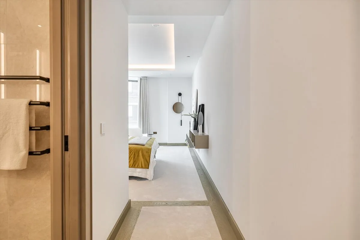 Bayswater Road, London, W2, photo 18