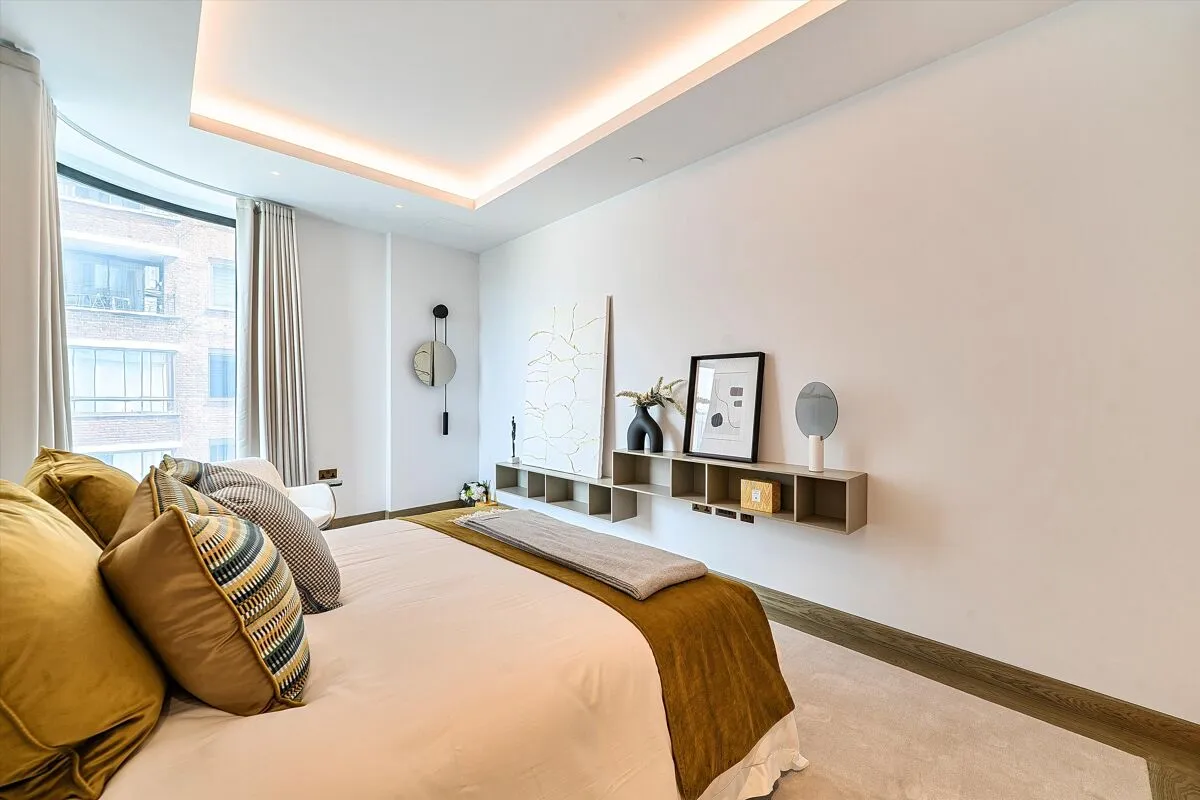 Bayswater Road, London, W2, photo 15