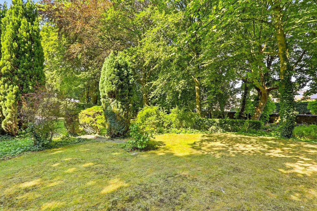 Oxford Road, Gomersal BD19 4JP, photo 49