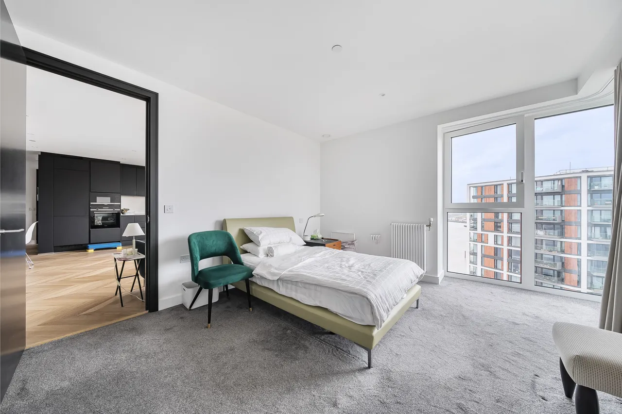 Flat 1903, Hennessey Apartments, Woolwich, photo 5