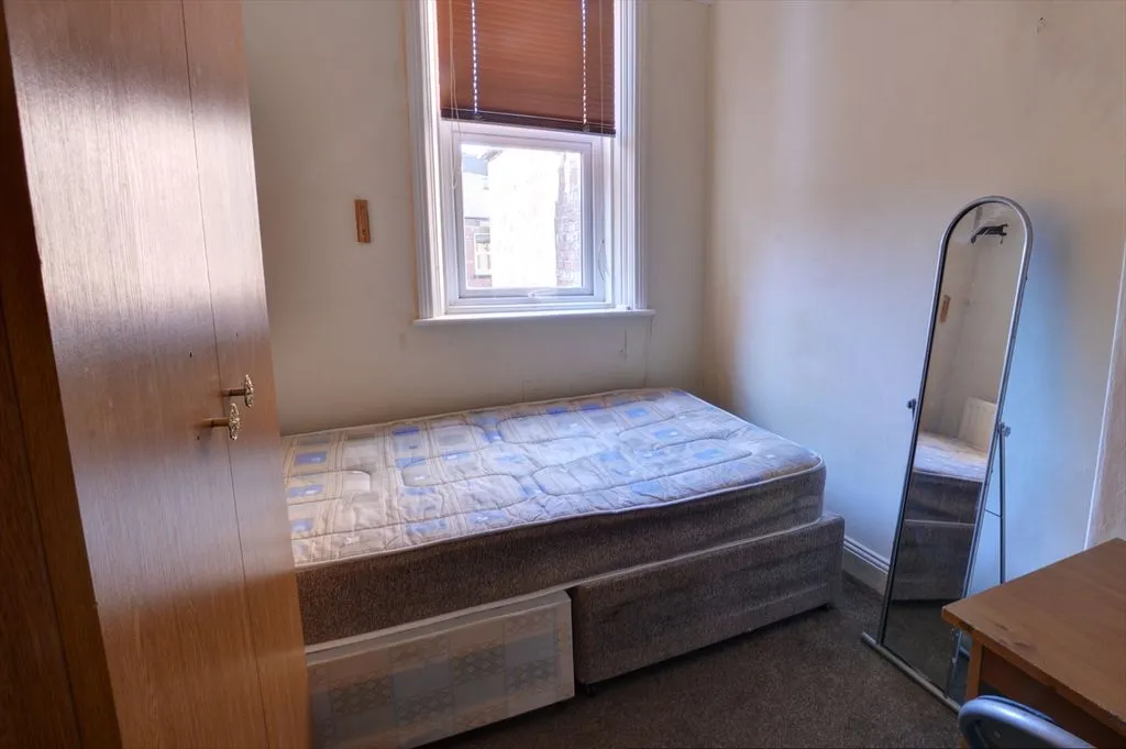 Newcastle Upon Tyne NE2 3HL, NE2, photo 6