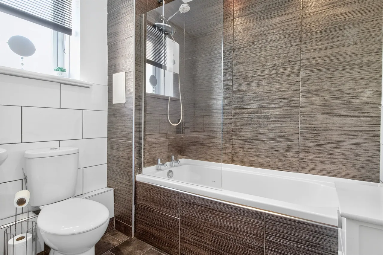 Lethamhill Road, Glasgow, G33, photo 8