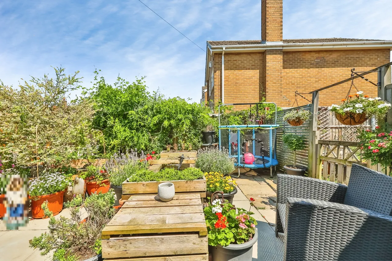 Frances Grove, Hucknall, NG15, photo 4