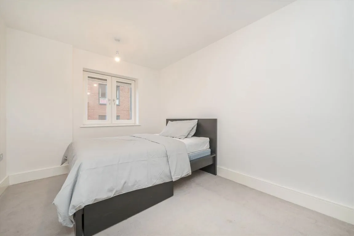 Wolverton Gardens, W6, photo 3