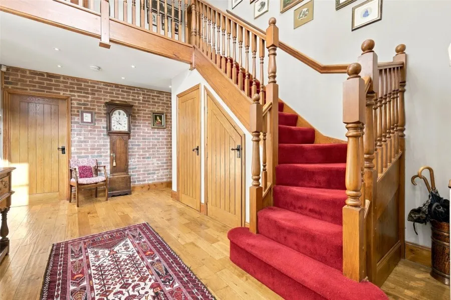 with 4 bedrooms in Great Bardfield, Nr Braintree, CM7, photo 6