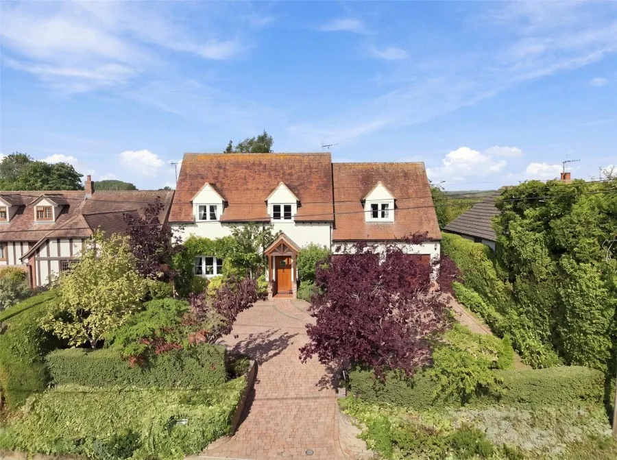 with 4 bedrooms in Great Bardfield, Nr Braintree, CM7, photo 21