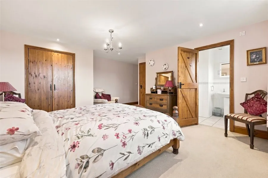 with 4 bedrooms in Great Bardfield, Nr Braintree, CM7, photo 28