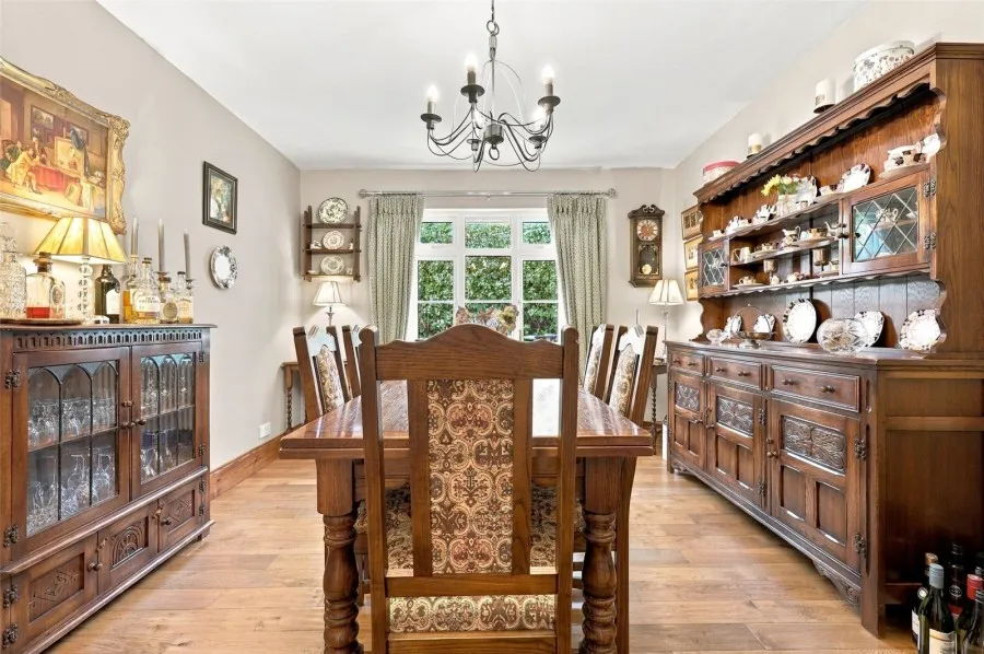 with 4 bedrooms in Great Bardfield, Nr Braintree, CM7, photo 4