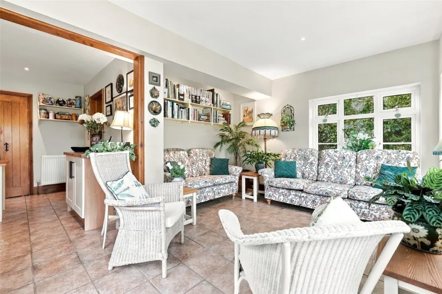 with 4 bedrooms in Great Bardfield, Nr Braintree, CM7, photo 8