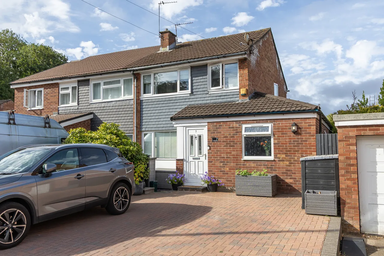3 bed house for sale, Db