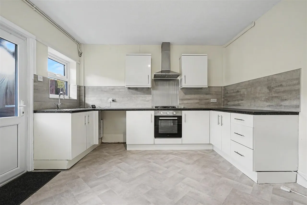 Gloucester Avenue, Beeston, NG9, photo 5