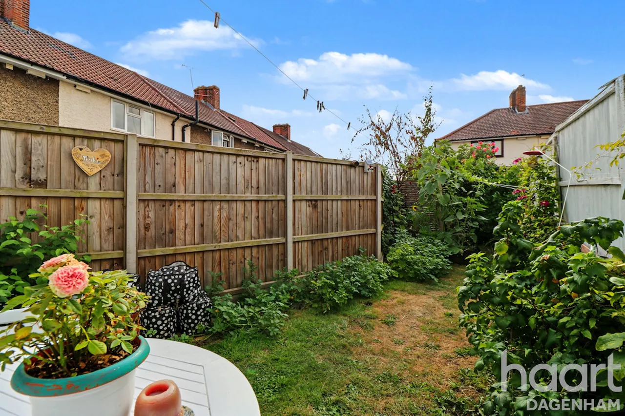 Manning Road, Dagenham, RM10, photo 13