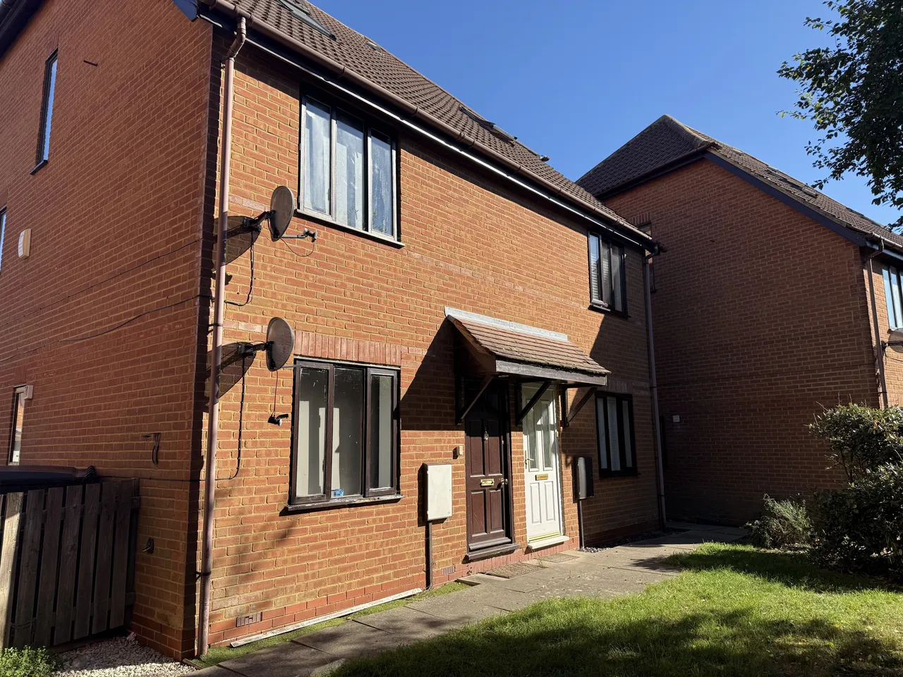 2 bed flat to rent, Bergamot Gardens, MK7