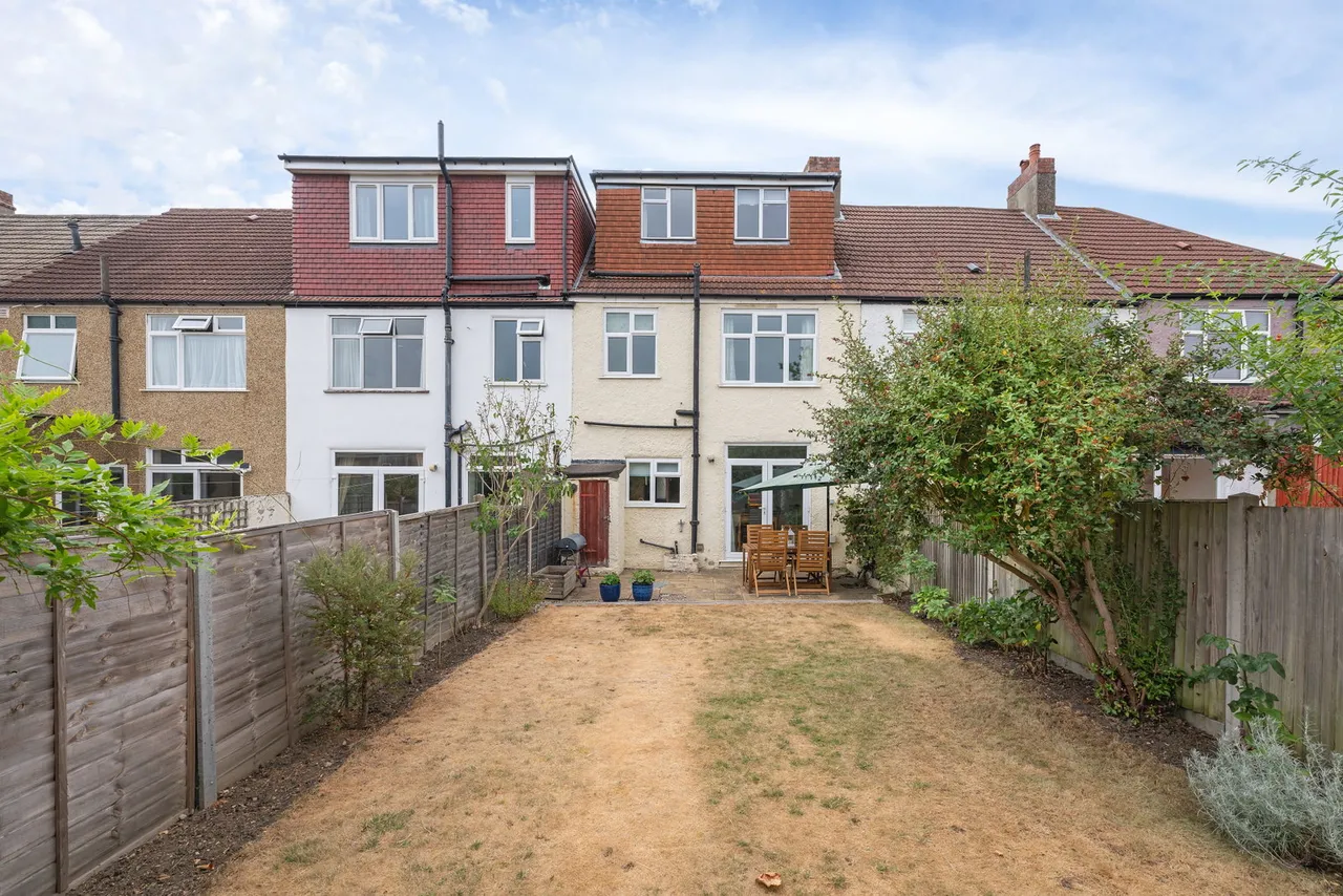 Cobden Road, London, SE25, photo 18