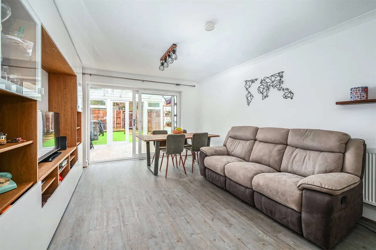 Maple Close, Ash Vale, Guildford, Surrey, GU12 5JZ, photo 4